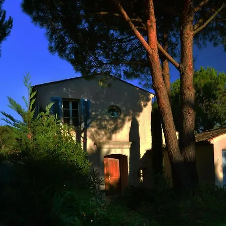 Tropez Villa, In A Private And Closed Domain Βίλα *