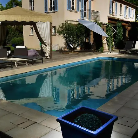 Βίλα Tropez Villa, In A Private And Closed Domain
